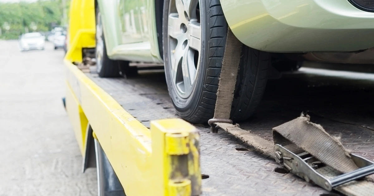 Light Duty Towing in Maryland 7 Flatbed and wheel-lift towing equipment